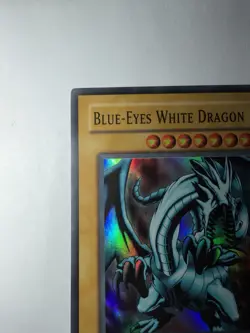 Yu-Gi-Oh Blue-Eyes White Dragon SKE-001 Super Rare Unlimited Edition - Image 3