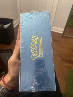 Pokemon TCG Mega Charizard x EX Ultra-Premium Collection - Image 3