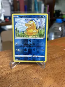 Psyduck 028/189 | SWSH - Astral Radiance | REVERSE HOLO | Pokemon NM - Image 1