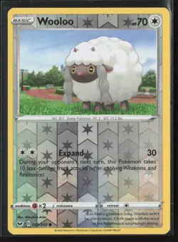 Wooloo 152/202 Common Sword & Shield Pokemon Reverse Holo Near Mint - Image 1