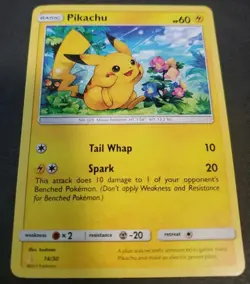 Pikachu 14/30 Pokemon Sun & Moon Trainer Kit Lycanroc & Alolan Raichu 2017 NM - Image 1