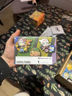 Pokemon TCG: Pokemon Trainers Double Deck Box - Image 1