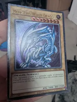 YuGiOh! Blue-Eyes White Dragon OP28-EN001 Ultimate Rare* - Image 4