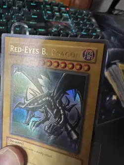 Red-Eyes B. Dragon SDJ-001 Unlimited Ultra Rare Yu-Gi-Oh TCG HP - Image 3