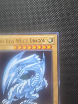 Yu-Gi-Oh Blue-Eyes White Dragon DPKB-EN001 - Image 3
