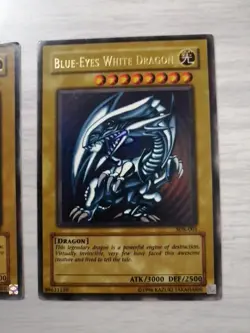 3x Blue Eyes White Dragon Yu-gi-oh Played Condition - Image 4