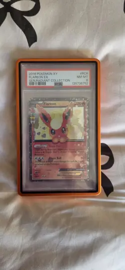 Pokemon TCG Flareon RC6/RC32 Generations PSA 8 - Image 1
