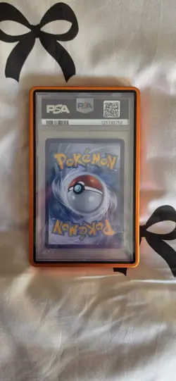 Pokemon TCG Flareon RC6/RC32 Generations PSA 8 - Image 2
