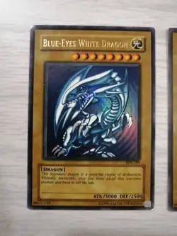 3x Blue Eyes White Dragon Yu-gi-oh Played Condition - Image 2