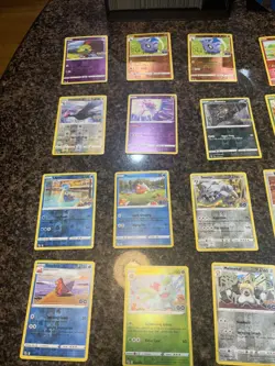 2022 Pokemon TCG Huge Card Lot! 450+ Cards! 34 Holos! ULTRA RARES! Mint W/ Box - Image 4
