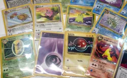 Mixed Vintage Pokemon First Generation Non Holo Trading Card Bundle (Set Of 30) - Image 2