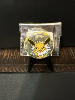 Pokemon TCG S-Chinese Exclusive Gem Pack Badge Jolteon Pin - Image 1