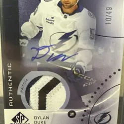 2025-26 Upper Deck SP Game Used Dylan Duke Purple Auto Patch Mem AR-DD 10/49 - Image 3