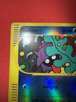 Pokemon Shellder 129/165 Expedition Base Set Reverse Holo Light Played - Image 2