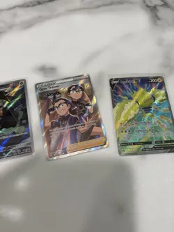 Pokemon 5 Cards Lot Modern Japanese And English. - Image 3