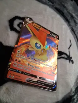 Victini V SWSH104 SWSH: Sword & Shield Promo Cards Holo - Image 2