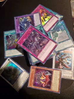 Yugioh 122 Card LOT All Halos - Image 1