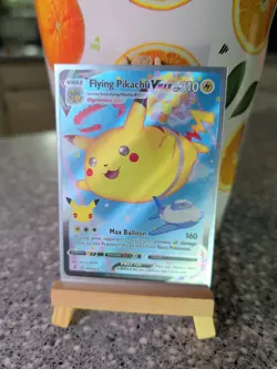 Pikachu Holo Flying Pikachu VMAX 007/025 Pokemon Celebrations - Image 1