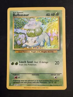 POKEMON Bulbasaur #001/034 Holo Trading Card Game Classic NM - Image 1