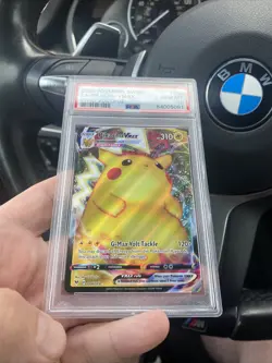 Pokemon TCG Pikachu VMAX Vivid Voltage 044/185 Regular Ultra Rare - Image 3