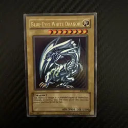 Blue-Eyes White Dragon SDK-001 Ultra Rare 2002 Kaiba Unlimited MP YuGiOh - Image 1