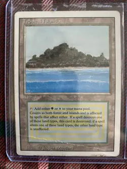 Magic: The Gathering Tropical Island Revised Edition Rare Land Card Regular - Image 1