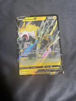 Boltund V 103/264 Sword & Shield Fusion Strike Pokemon TCG Card NM - Image 1