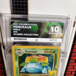 Pokemon Card Graded - 2021 Celebrations Classic Collection Venusaur Holo #15 10 - Image 2