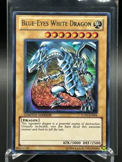 Yugioh TCG Blue-Eyes White Dragon LC01-EN004 Limited Edition Ultra Rare Holo NM - Image 1