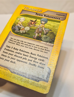 Town Volunteers 136/147 Uncommon Aquapolis Pokemon 1660 - Image 2