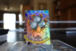 Topps Pokemon Card Magneton #82 Rainbow Holo Blue Label First Print - Image 1