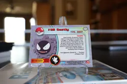 Topps Pokemon Card Gastly #92 Rainbow Holo Blue Label First Print - Image 2