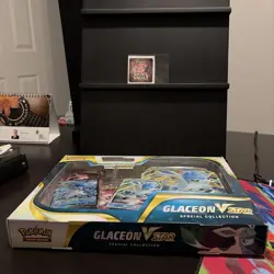 Pokemon TCG Glaceon VSTAR Special Collection Box SEALED - Image 4