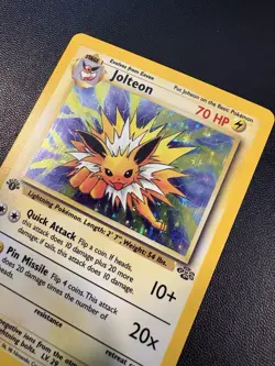 Pokemon 1st Edition Jungle Jolteon Holo Rare (4/64) - Image 4