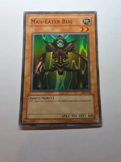 Man-Eater Bug LOB-108 Yugioh TCG Super Rare Unlimited LP/NM - Image 1