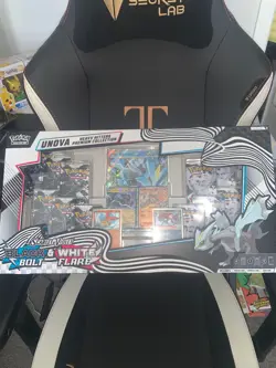 NEW SEALED POKEMON UNOVA HEAVY HITTERS PREMIUM COLLECTION CARD GAME - Image 1