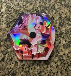Disney Lorcana Fabled Foil Goofy Movie Lore Counter - Image 1