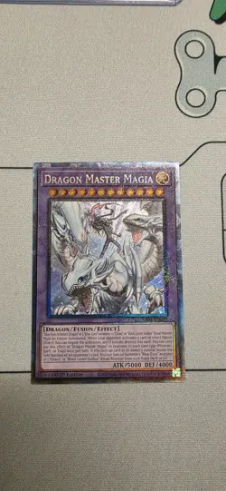 Yu-Gi-Oh! Dragon Master Magia 1st Edition Prismatic Collector's Rare RA04-EN055 - Image 1
