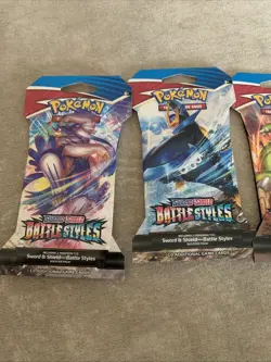 POKEMON TCG: SWORD AND SHIELD BATTLE STYLES SLEEVED BOOSTER PACK 3 Packs - Image 2