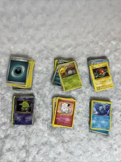 Pokemon Bulk Lot 200~ Rare, Holo (I Don’t Know What’s In Here) - Image 2