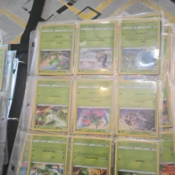 Pokemon Binder with 800+ cards - Image 5
