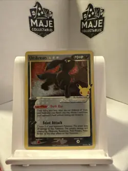 Pokemon TCG Umbreon Gold Star 17/17 Celebrations Classic Collection - Image 1