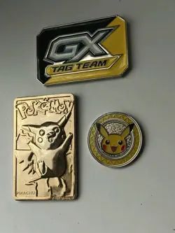Pokemon TCG Pikachu Battling Coin Game Embossed Metal & Gold Card - Image 1