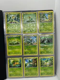 Pokemon Lot of 88 Black & White Cards [Binder Included!] Holos, Reverse, More NM - Image 2