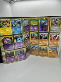 Pokemon Lot of 88 Black & White Cards [Binder Included!] Holos, Reverse, More NM - Image 3