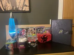 Pokemon Card Binder Bundle All Type of Cards 1000+ Cards Pokemon TCG - Image 1
