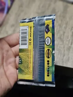 HEAVYU! 21.4g PORTUGUESE 1999 Pokemon Base Set Pack - Image 4