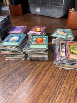 YUGIOH / Black Winged Dragon Zexal Collection Tin Card 600 Vintage Bulk - Image 2