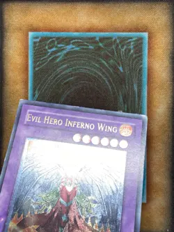 Yugioh Evil Hero Inferno Wing GLAS-EN038 Ultimate Rare 1st Ed LP - Image 3