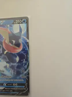 Pokemon TCG Greninja V Fusion Strike Holo Ultra Rare Card 073/264 - Image 2
